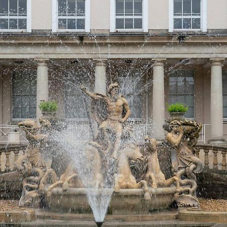 Vila Pass The Keys Stylish Grade II Listed House Cheltenham Exteriér fotografie