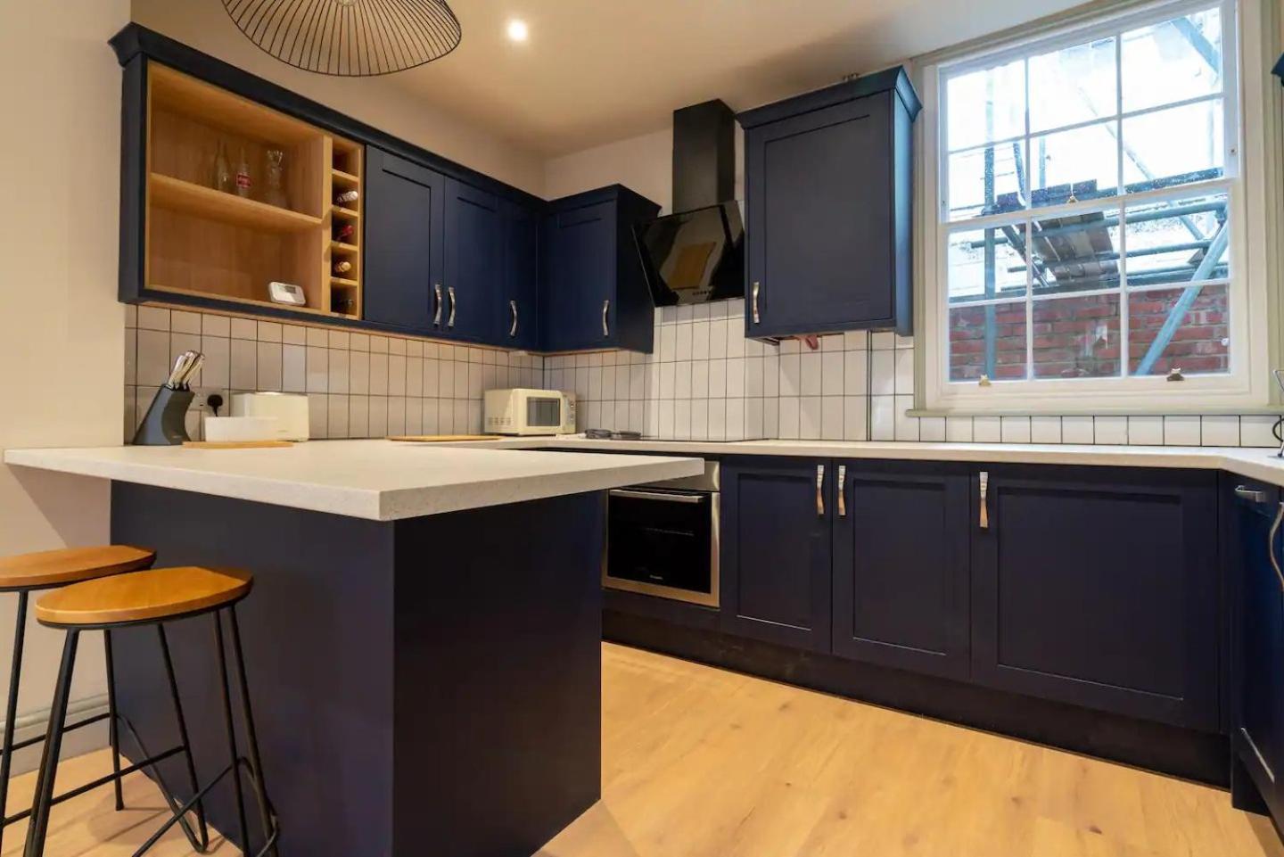 Vila Pass The Keys Stylish Grade II Listed House Cheltenham Exteriér fotografie